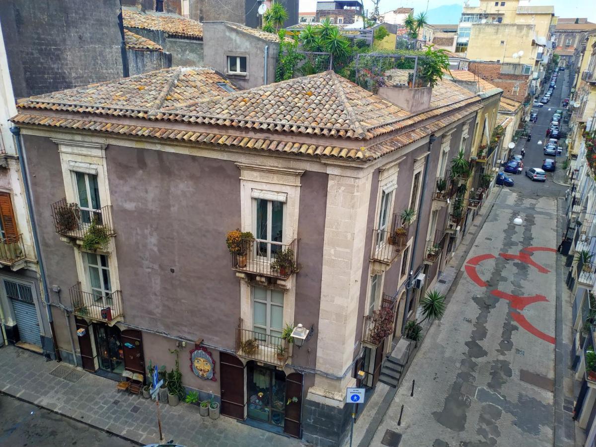 Tre Vie Apartment Con Terrazzo Giardino Pensile Catânia Exterior foto